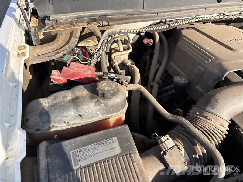 Chevrolet Silverado 1500 LS 4x4 Extended Cab Pickup Övriga bilar