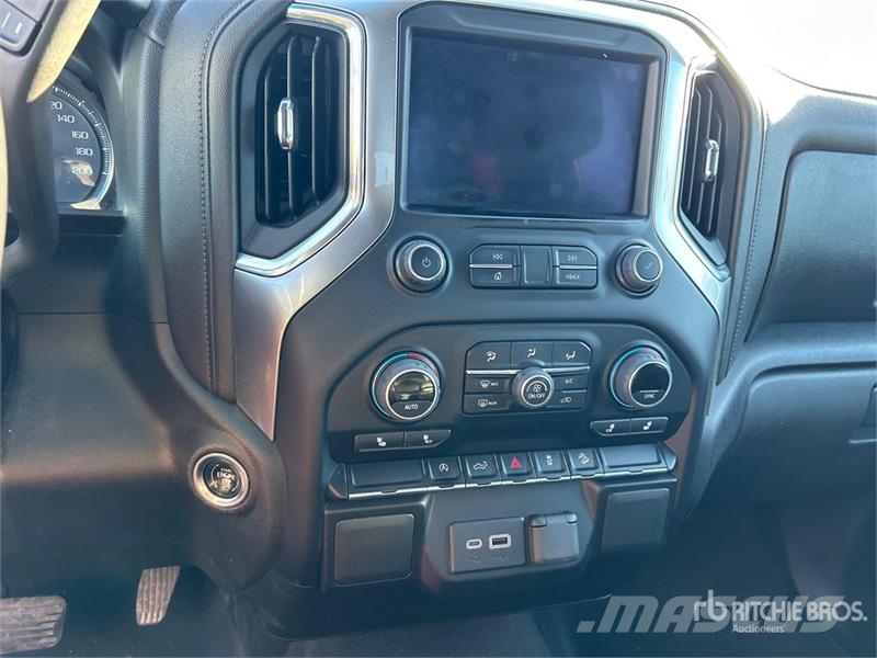 Chevrolet Silverado 1500 Z71 4x4 Extended Cab Pickup Autre fourgon / utilitaire