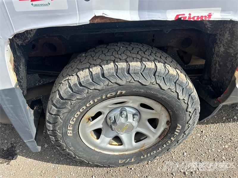 Chevrolet Silverado 1500 4x4 Extended Cab Pickup Прочие фургоны