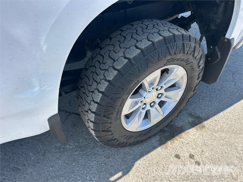 Chevrolet Silverado 1500 LT 4x4 Crew Cab Pickup Andre