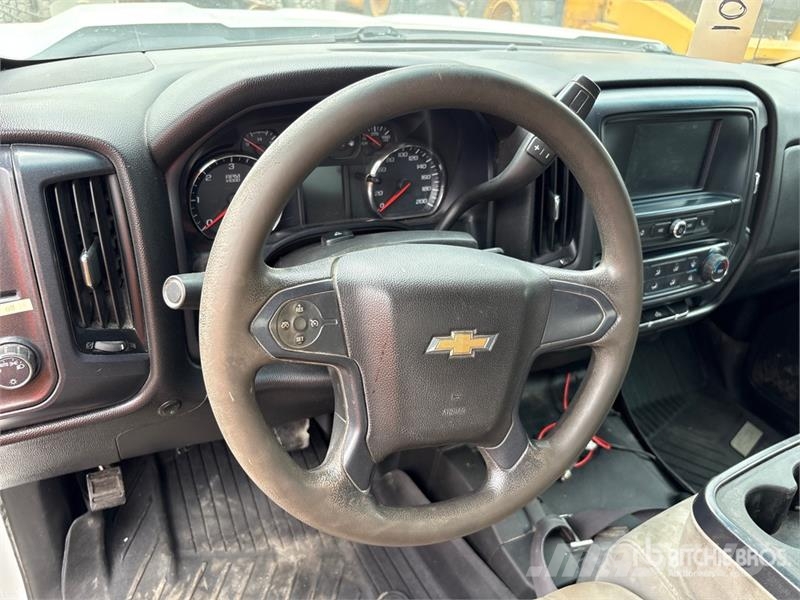 Chevrolet Silverado 1500 4x4 Crew Cab Pickup Прочие фургоны