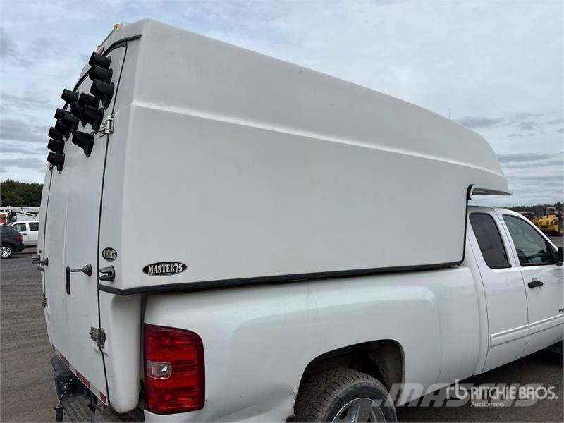 Chevrolet Silverado 1500 4x4 Extended Cab Pickup Прочие фургоны