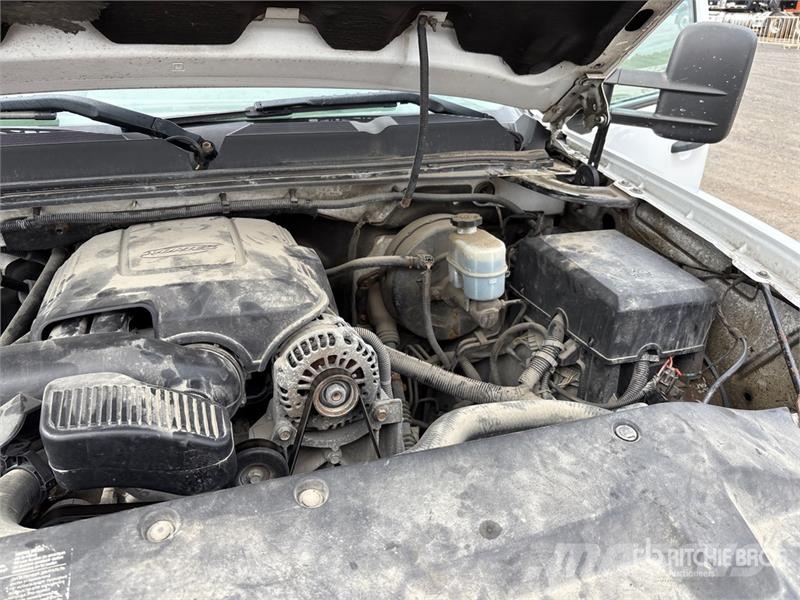 Chevrolet Silverado 1500 4x4 Extended Cab Pickup Прочие фургоны