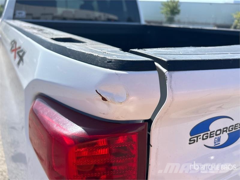 Chevrolet Silverado 1500 LT 4x4 Crew Cab Pickup Andre