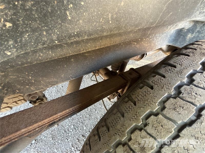 Chevrolet Silverado 1500 LS 4x4 Extended Cab Pickup Övriga bilar