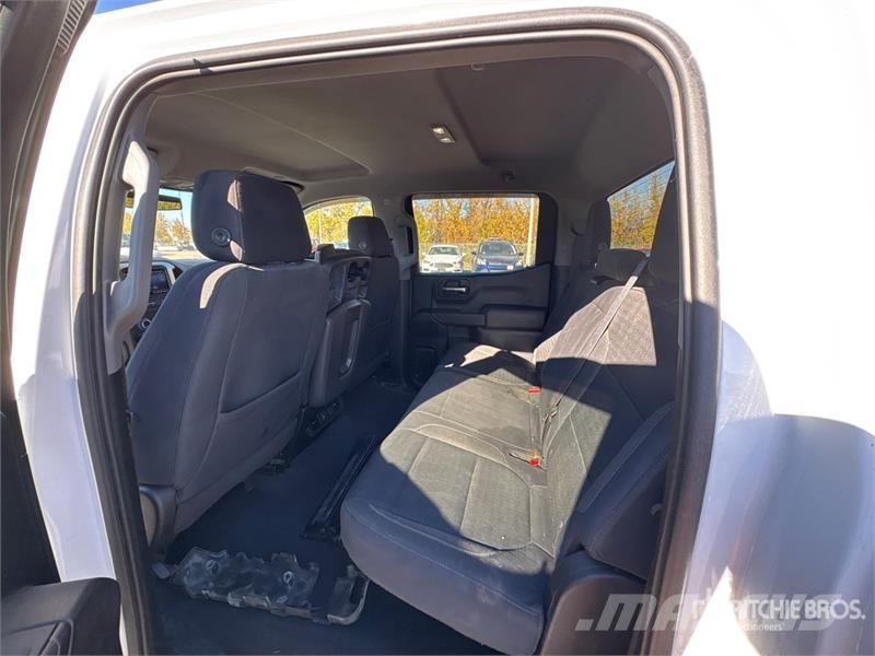Chevrolet Silverado 1500 LT 4x4 Crew Cab Pickup Andre