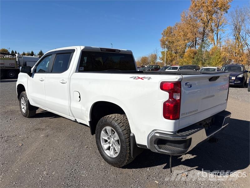 Chevrolet Silverado 1500 LT 4x4 Crew Cab Pickup Andre