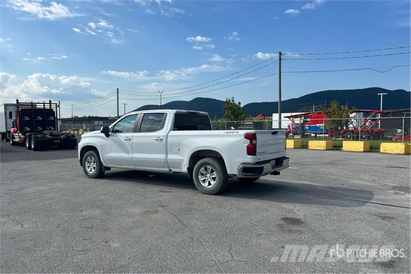 Chevrolet Silverado 1500 4x4 Crew Cab Pickup Прочие фургоны