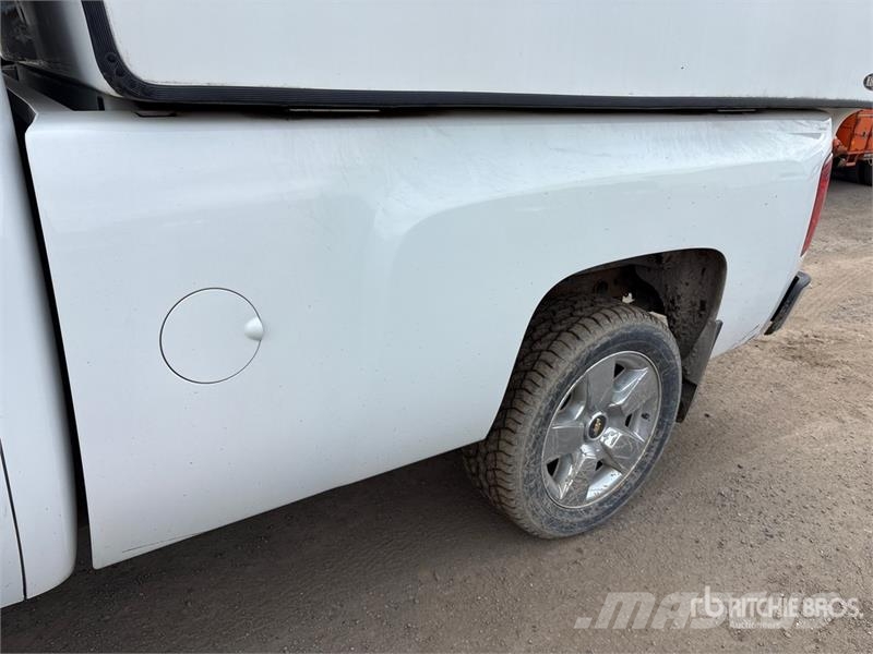 Chevrolet Silverado 1500 4x4 Extended Cab Pickup Прочие фургоны