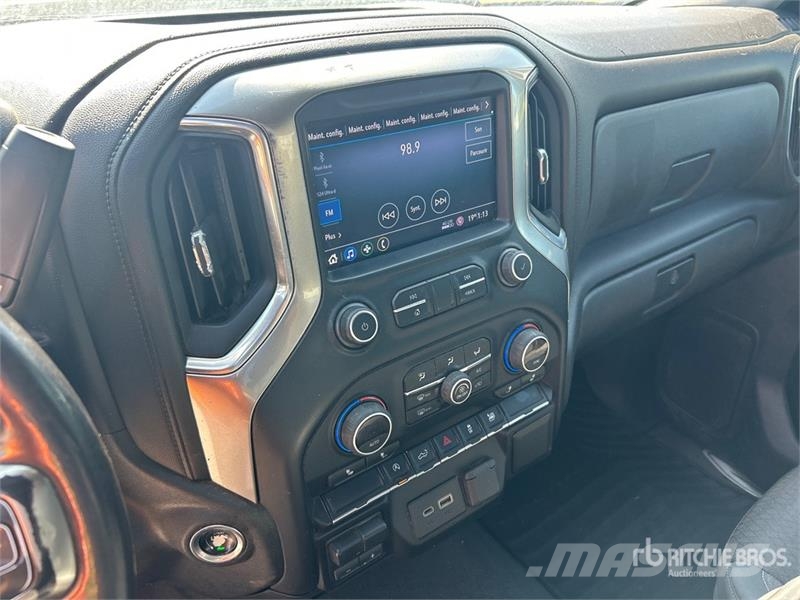 Chevrolet Silverado 1500 LT 4x4 Crew Cab Pickup Andre