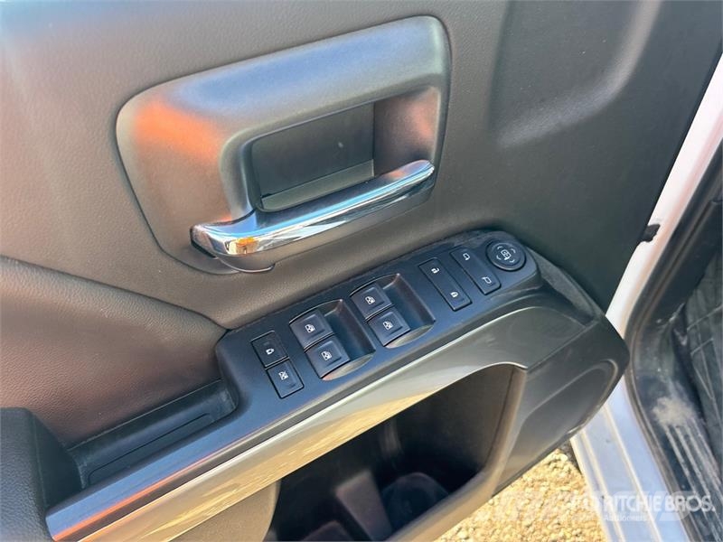 Chevrolet Silverado 1500 LT 4x4 Extended Cab Pickup Прочие фургоны