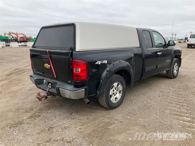Chevrolet Silverado 1500 LS 4x4 Extended Cab Cheyenne Editio Інше