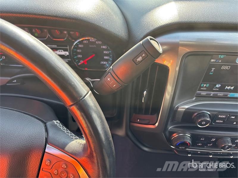Chevrolet Silverado 1500 LD 4x4 Extended Cab Pickup Diger