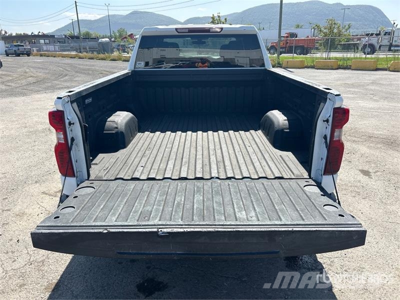 Chevrolet Silverado 1500 LT 4x4 Crew Cab Pickup Andre
