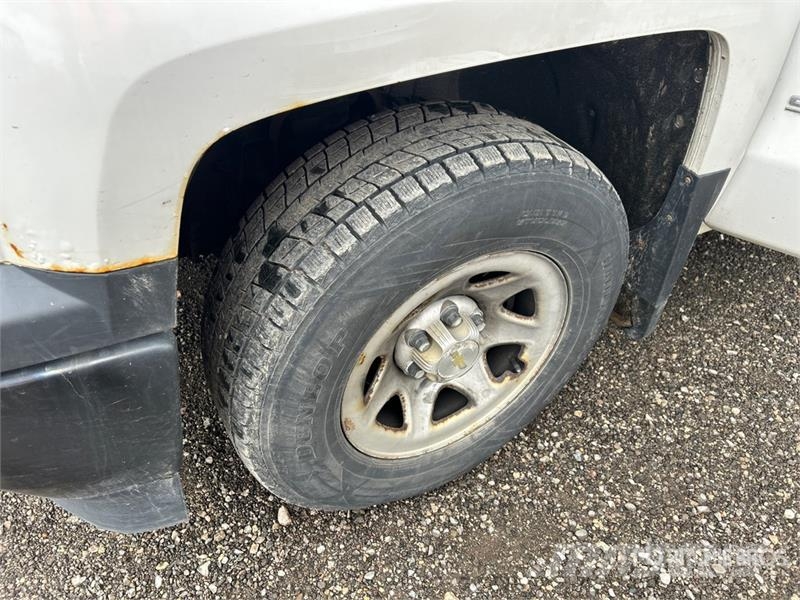 Chevrolet Silverado 1500 4x4 Extended Cab Pickup Інше