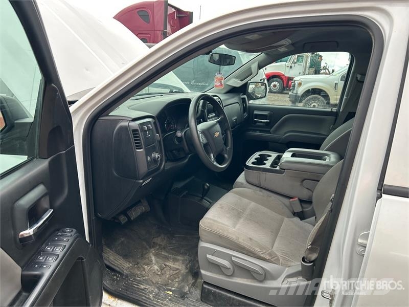 Chevrolet Silverado 1500 4x4 Extended Cab Pickup Інше