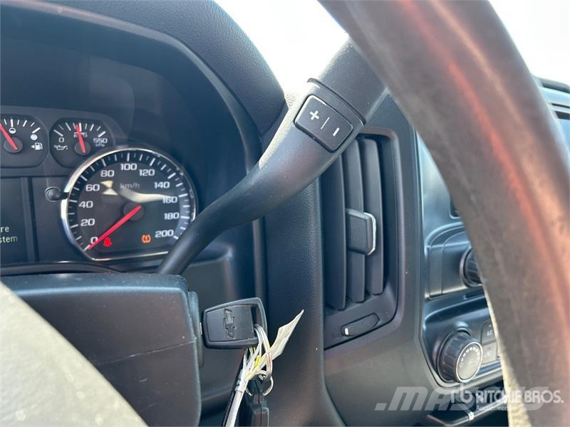 Chevrolet Silverado 1500 4x4 Extended Cab Pickup Прочие фургоны