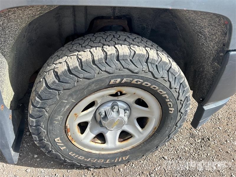 Chevrolet Silverado 1500 4x4 Extended Cab Pickup Прочие фургоны