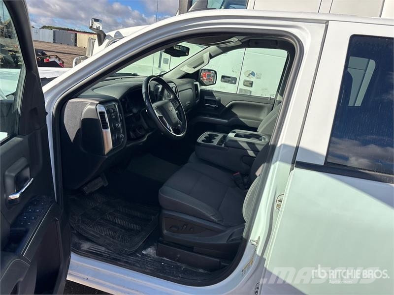 Chevrolet Silverado 1500 LT 4x4 Extended Cab Pickup Прочие фургоны