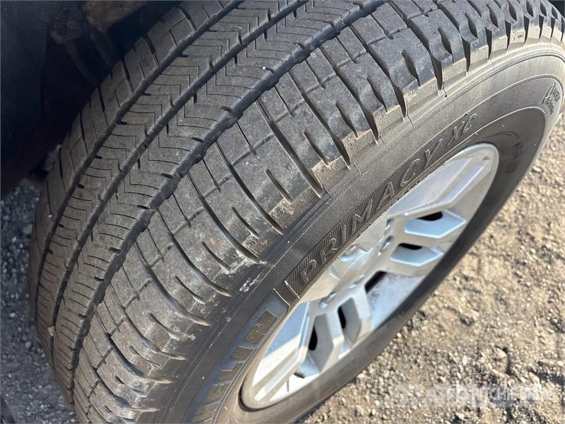 Chevrolet Silverado 1500 LD 4x4 Extended Cab Pickup Diger