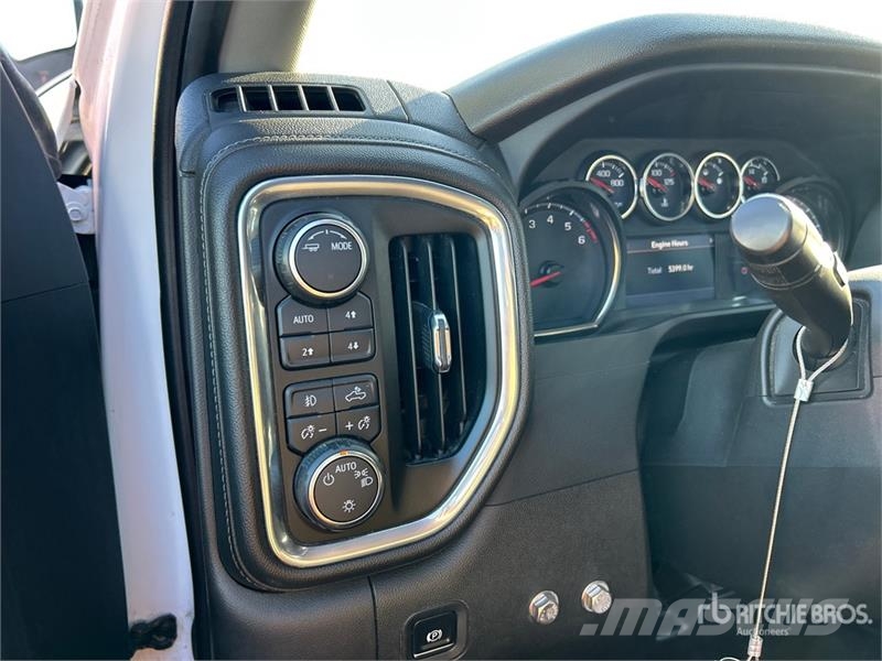 Chevrolet Silverado 1500 Z71 4x4 Extended Cab Pickup Autre fourgon / utilitaire
