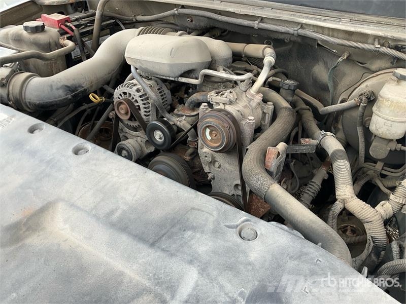 Chevrolet Silverado 1500 4x2 Pickup Furgoni altro
