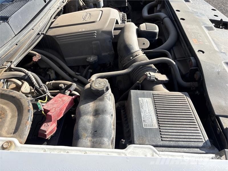 Chevrolet Silverado 1500 LS 4x4 Extended Cab Pickup Övriga bilar
