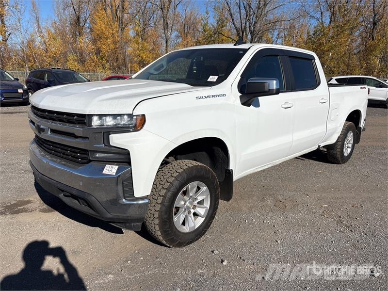 Chevrolet Silverado 1500 LT 4x4 Crew Cab Pickup Andre
