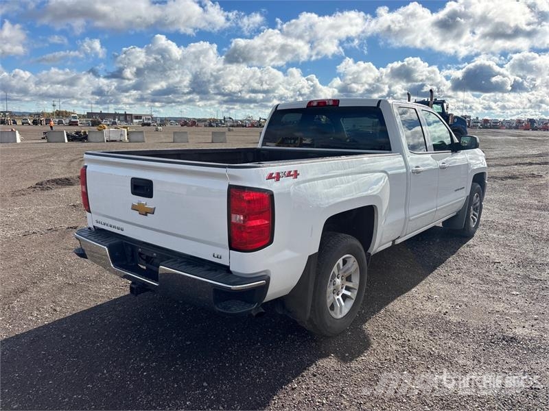 Chevrolet Silverado 1500 LT 4x4 Extended Cab Pickup Прочие фургоны