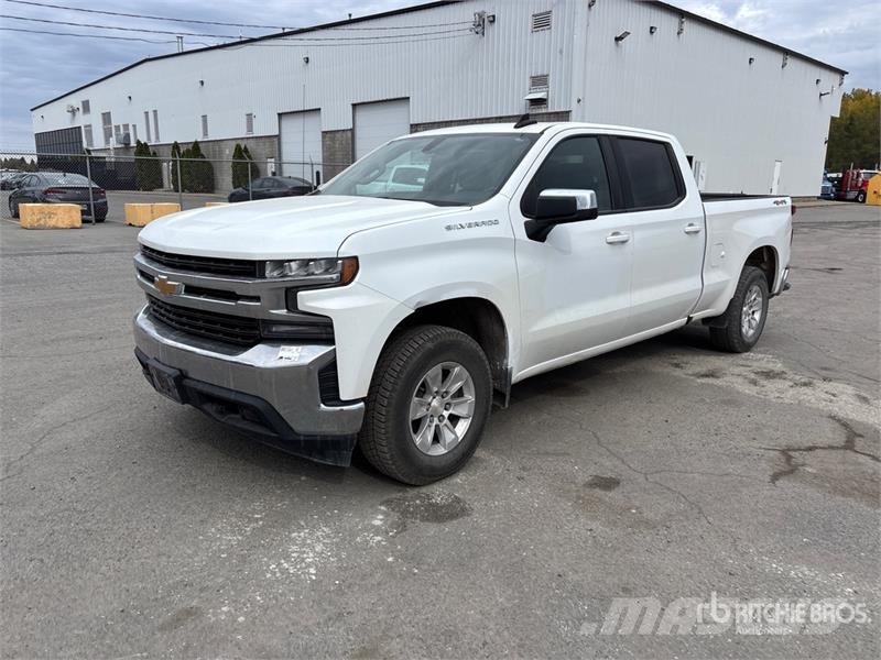 Chevrolet Silverado 1500 LT 4x4 Crew Cab Pickup Anders