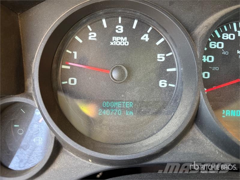 Chevrolet Silverado 1500 LS 4x4 Extended Cab Pickup Övriga bilar