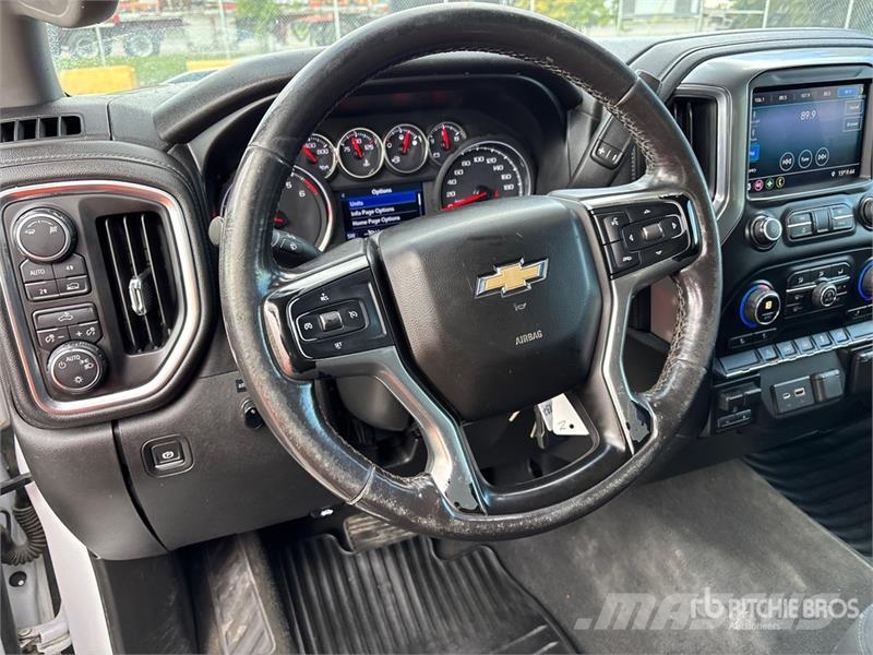 Chevrolet Silverado 1500 LT 4x4 Crew Cab Pickup Autre fourgon / utilitaire