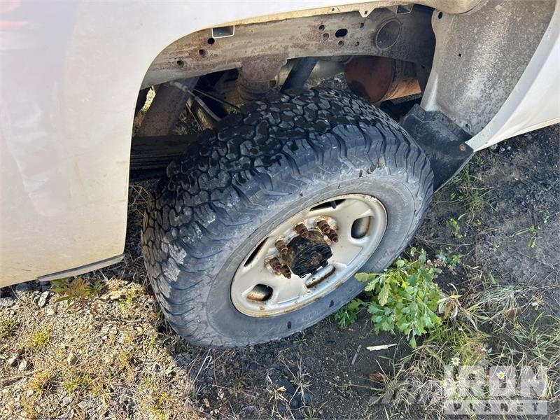 Chevrolet Silverado 2500HD 4x4 Extended Cab Pickup (Inoperab Ostalo