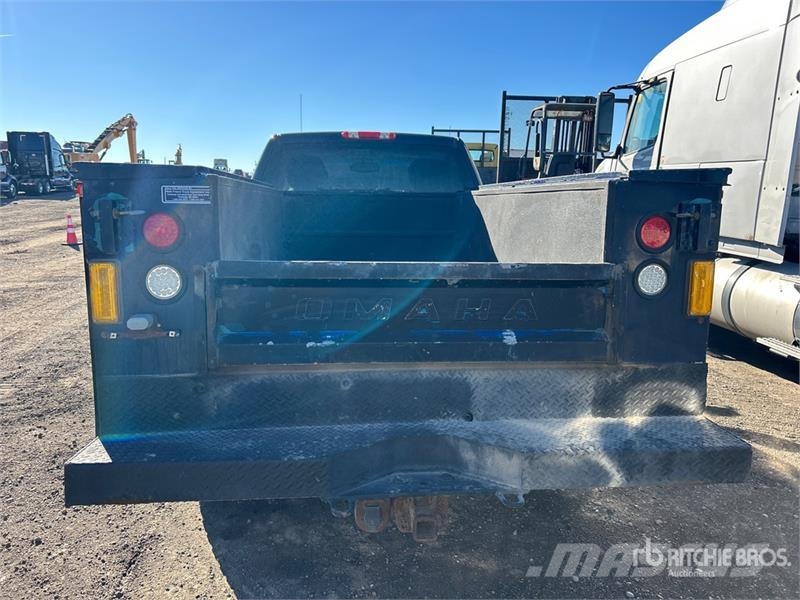Chevrolet Silverado 2500HD LT 4x2 Utility Truck Pickup/planbiler