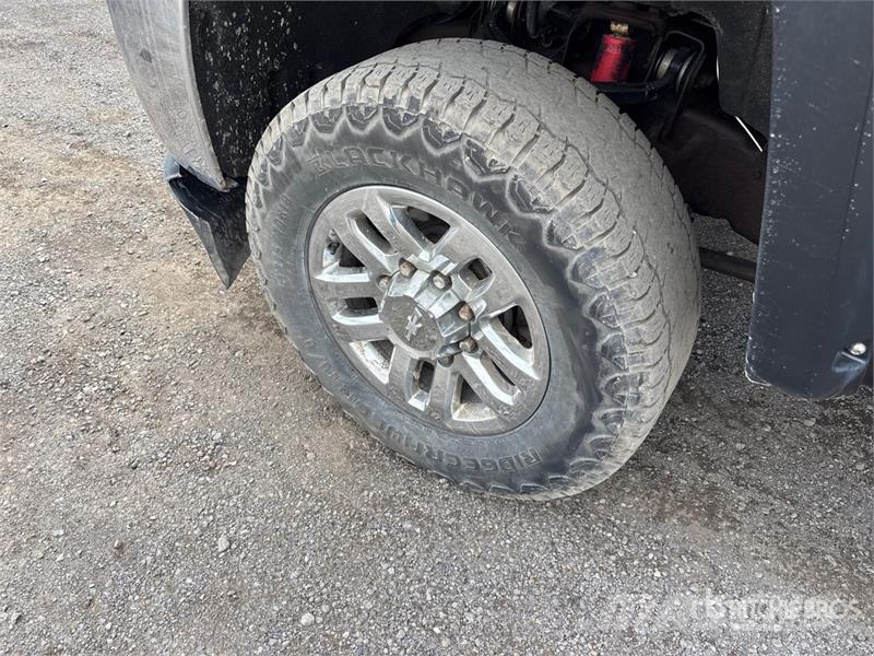 Chevrolet Silverado 2500 Прочие фургоны