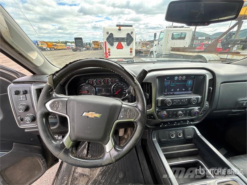 Chevrolet Silverado 2500 Прочие фургоны