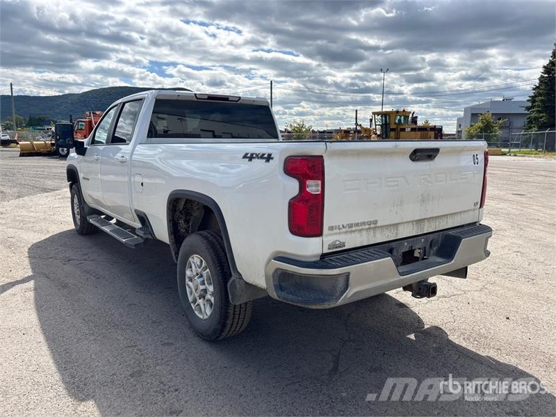 Chevrolet Silverado 2500HD LT 4x4 Crew Cab Pickup Anders