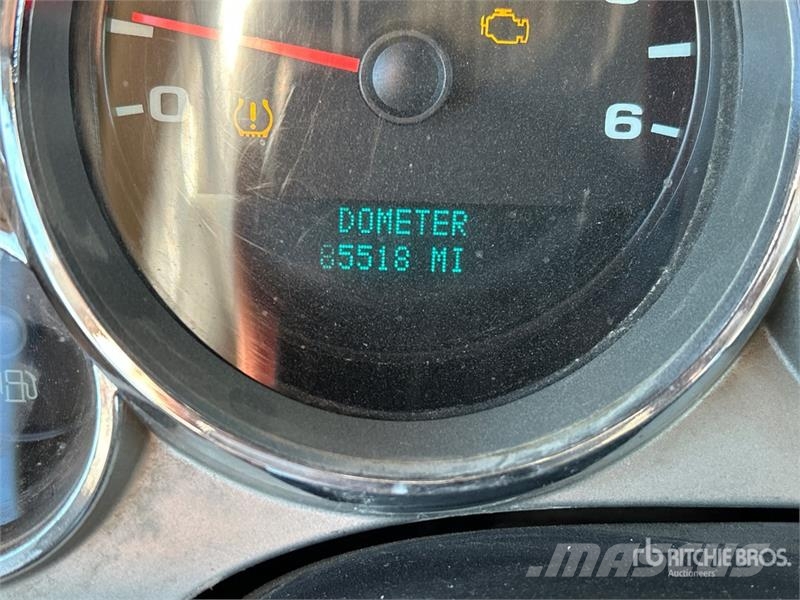Chevrolet Silverado 2500HD LT 4x2 Utility Truck Pickup/planbiler