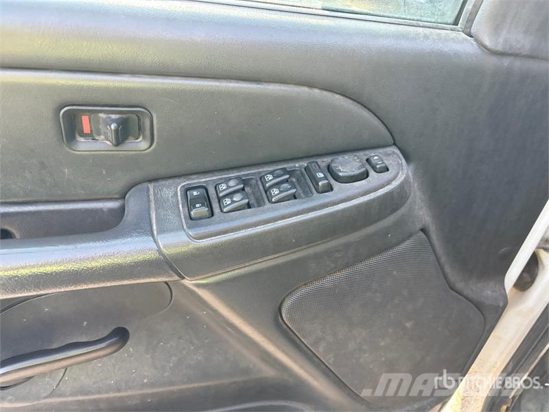 Chevrolet Silverado 2500 4x4 Crew Cab Pickup Other
