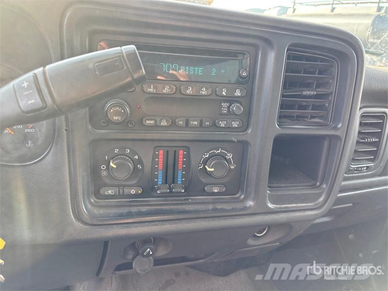 Chevrolet Silverado 2500 4x4 Crew Cab Pickup Other