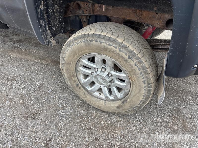 Chevrolet Silverado 2500 Прочие фургоны