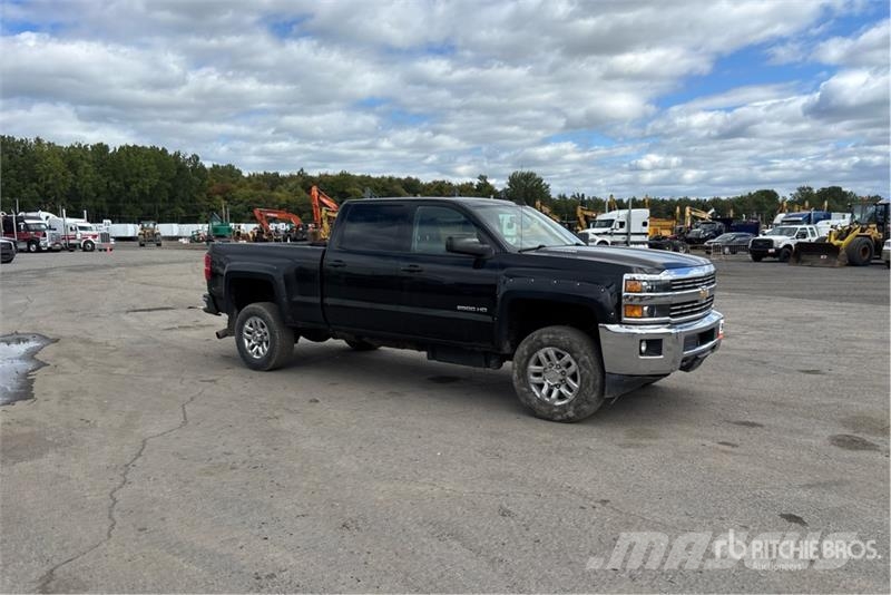 Chevrolet Silverado 2500 Прочие фургоны
