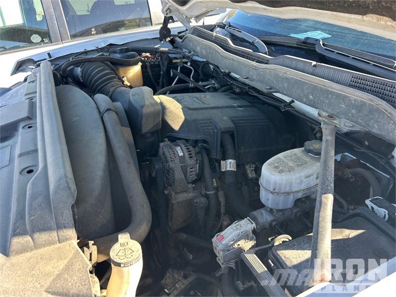 Chevrolet Silverado 2500HD 4x4 Extended Cab Pickup (Inoperab Ostalo