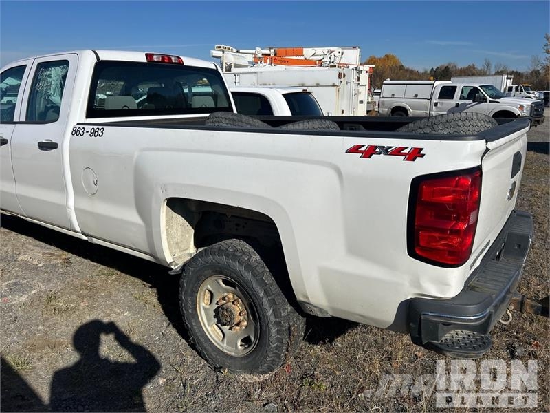 Chevrolet Silverado 2500HD 4x4 Extended Cab Pickup (Inoperab Ostalo