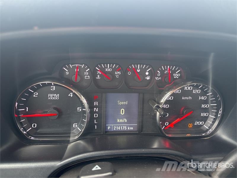 Chevrolet Silverado 2500 HD HD 4x4 Crew Cab Pickup Muu