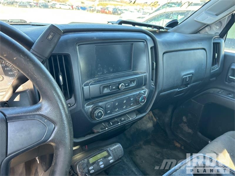 Chevrolet Silverado 2500HD 4x4 Extended Cab Pickup (Inoperab Ostalo