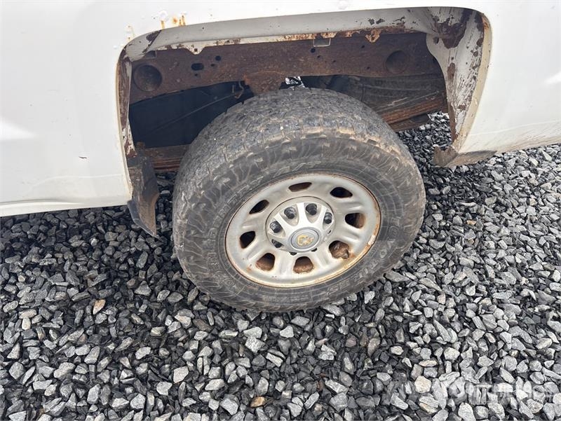 Chevrolet Silverado 2500 HD HD 4x4 Crew Cab Pickup Muu