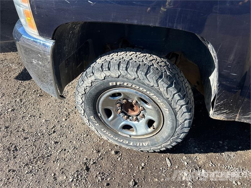 Chevrolet Silverado 2500HD LT 4x2 Utility Truck Pickup/planbiler