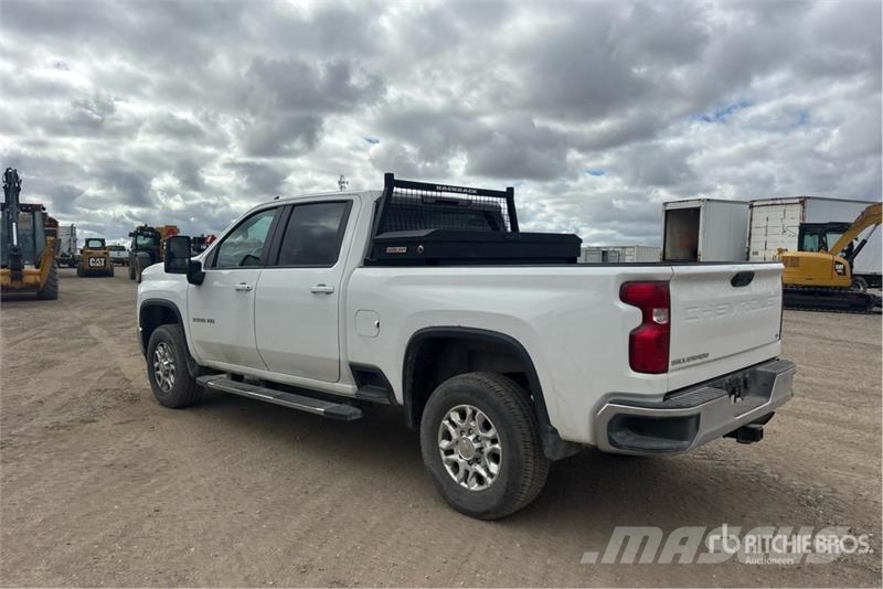 Chevrolet Silverado 3500 LT 4x4 Crew Cab Pickup Інше