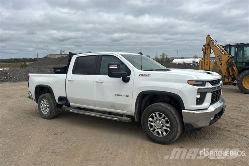 Chevrolet Silverado 3500 LT 4x4 Crew Cab Pickup Інше